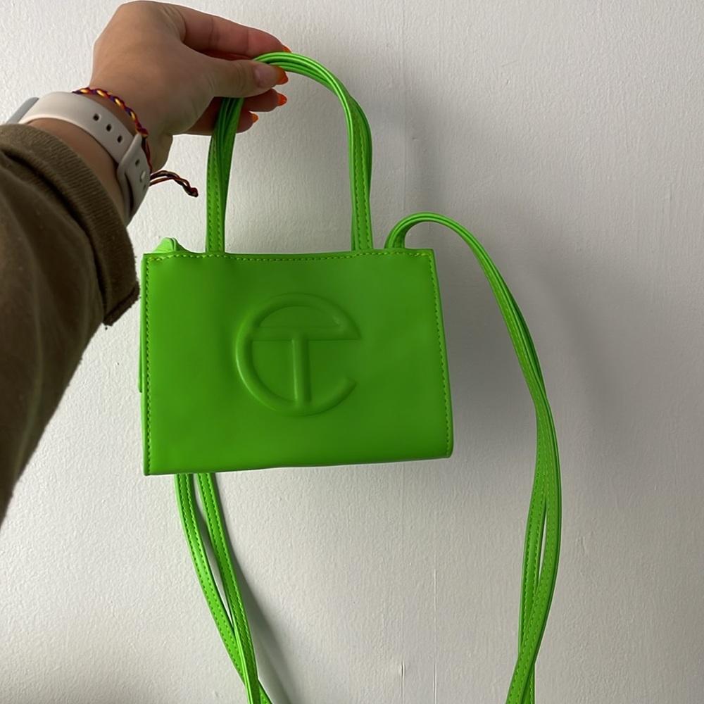 Small Telfar bag, great condition💚